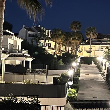 Stylish Townhouse In Beachfront Complex Μαρμπέλλα Εξωτερικό φωτογραφία