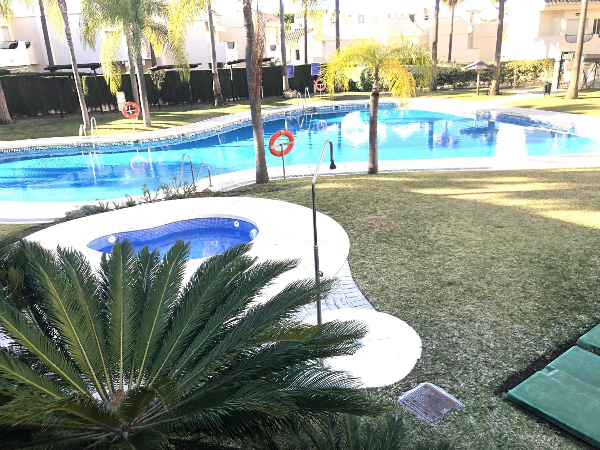 Stylish Townhouse In Beachfront Complex Μαρμπέλλα Εξωτερικό φωτογραφία